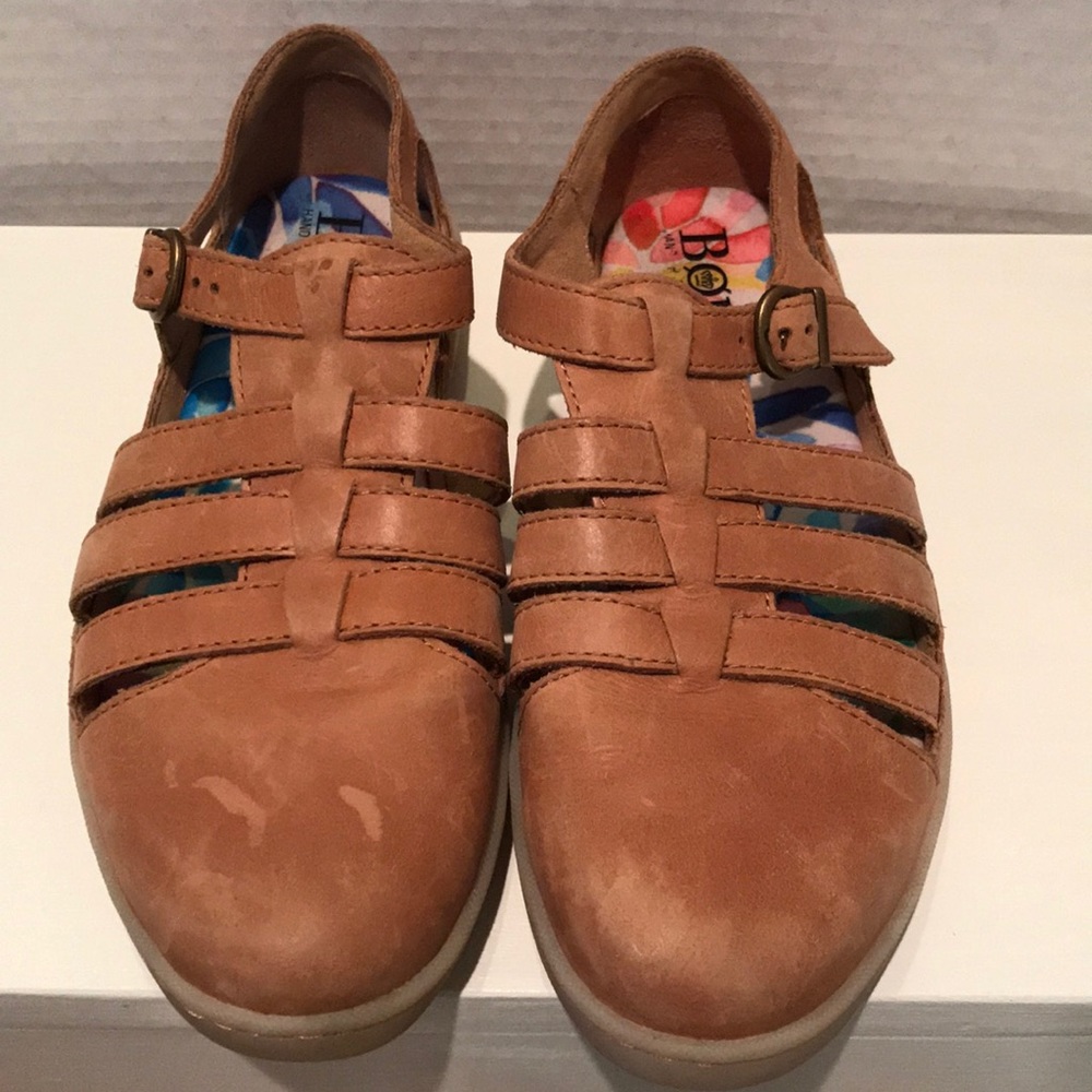 Born Tan Leather Fisherman’s Sandals